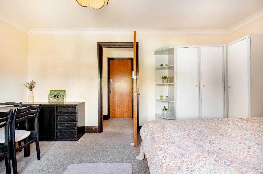 Spacious Room 2 Mins From Station 伦敦 外观 照片
